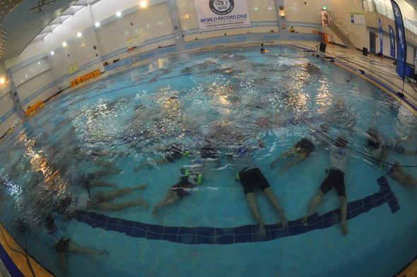 135 plongeurs record scubapro